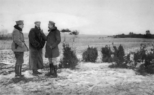Od prawej: Józef Piłsudski, Ignacy Daszyński i Mariusz Zaruski, ok. 1915 r. Fot. NAC