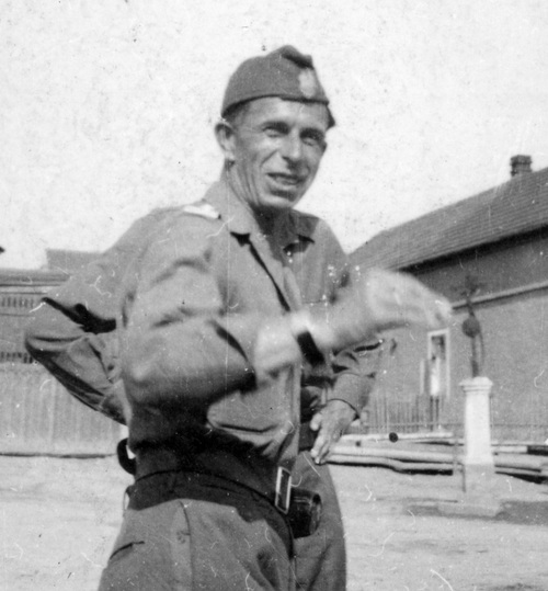 Dowódca Brygady Świętokrzyskiej NSZ płk Antoni Szacki ps. Bohun, Dąbrowski po zakończeniu wojny na terenie Czech i Niemiec