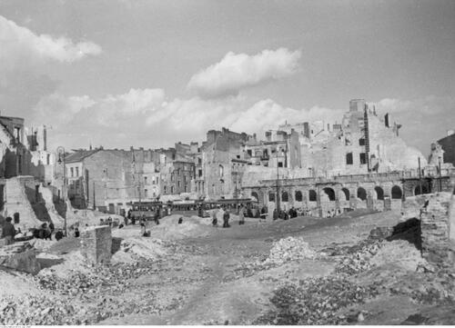 Ruiny domów przy ul. Granicznej, 1939 r. Fot. NAC