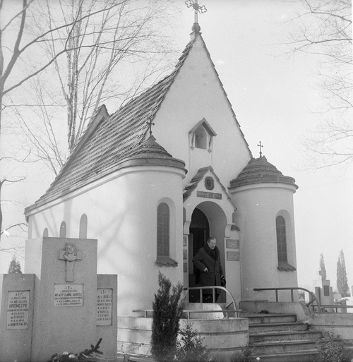 Kaplica cmentarna z grobem Wincentego Witosa, Fot. NAC