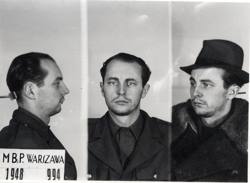 Jan Rodowicz po aresztowaniu przez MBP 24.12.1948 – ostatnie zdjęcie. Fot. AIPN