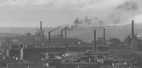 Widok na fabryki w Dąbrowie Górnieczej w okresie międzywojennym Fot. NAC