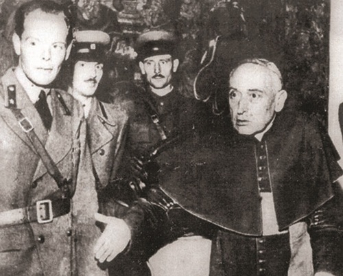 Kard. József Mindszenty po uwolnieniu w 1956 r. Fot. AIPN
