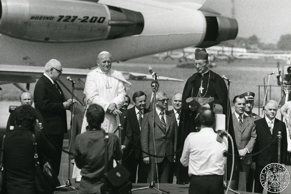 Kontrwywiad wojskowy PRL wobec wizyty Jana Pawła II w kraju w 1979 r.