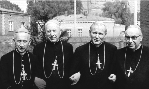 Krakowska Loża Historii Współczesnej. Episkopat w PRL (1970-1989)