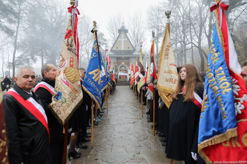 Msza św. w intencji ojczyzny oraz poległych i zmarłych legionistów na cmentarzu wojennym nr 171 z udziałem prezydenta RP Andrzeja Dudy - Łowczówek, 4 listopada 2018 r. Fot. Jakub Szymczuk/KPRP