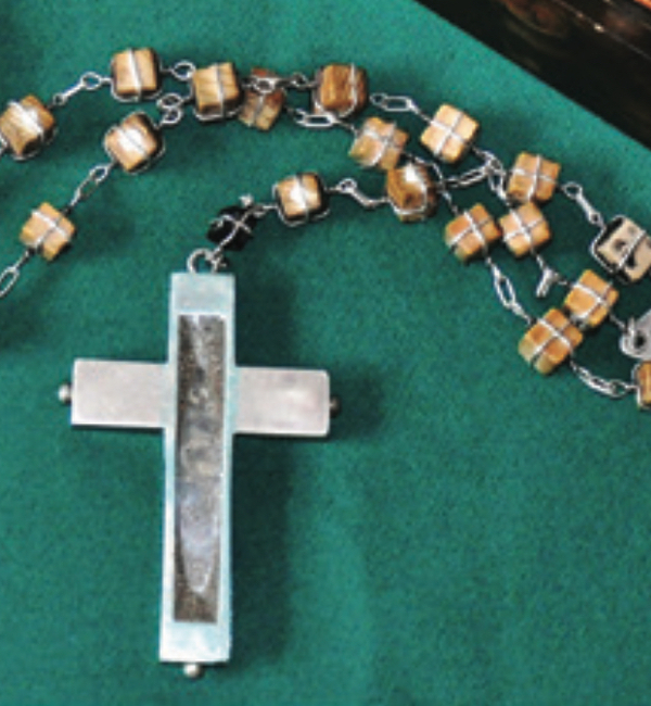 Szansa przetrwania. Historia różańców z Gusen