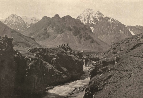 Góry Wielkiego Kaukazu. Fot. Biblioteka Narodowa
