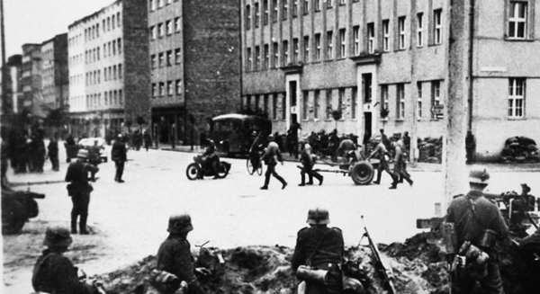 „Wysiedlenia ludności polskiej z Gdyni przez okupanta niemieckiego w latach 1939–1945”