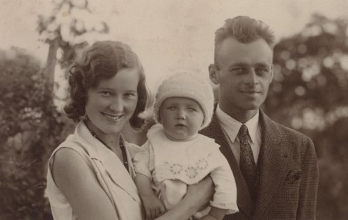 Witold Pilecki with his wife Maria and son Andrzej, Ostrów Mazowiecka, 1933