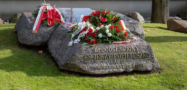 Zdawało się im, że go unicestwili…