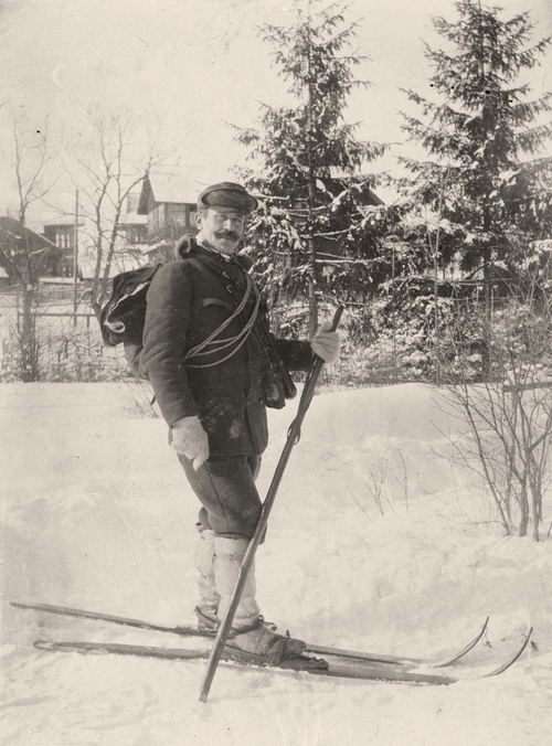 Mariusz Zaruski na nartach, około 1906 r. Fot. ze zbiorów Muzeum Tatrzańskiego