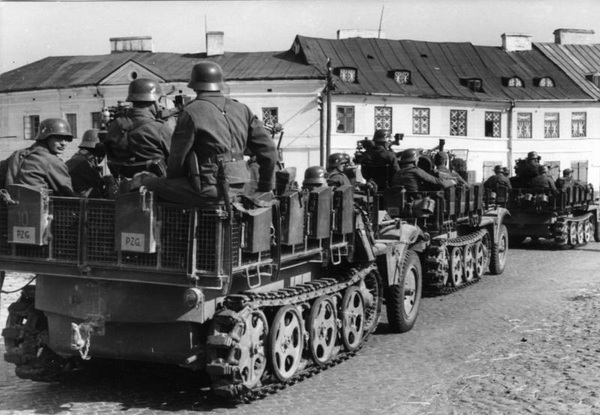 Zbrodnie Wehrmachtu we wrześniu 1939 r. na terenie powiatu stopnickiego (buskiego)