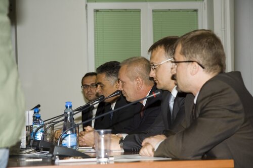 Na jednej z konferencji... Fot. Piotr Życieński (IPN)