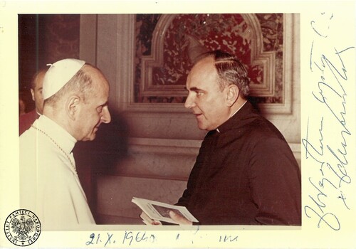 Ks. Zdzisław Peszkowski z papieżem Pawłem VI, 21 październik 1964. Kolekcja Koła Polaków z Indii. Fot. AIPN