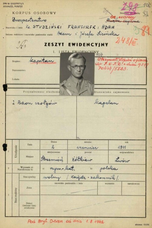 "Urodzenie... powiat Żółkiew województwo Lwów", "2 Baon czołgów", "kapelan" - z archiwaliów o o. Franciszku Adamie Studzińskim. Z zasobu IPN