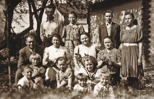 Rodzina Krzyżowskich, 1941 r. Fot. ze zbiorów prywatnych