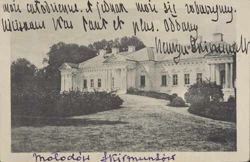 Pałac Skirmuntów w Mołodowie (woj. poleskie Drugiej Rzeczpospolitej), prawdopodobnie 1926. Pocztówka ze zbiorów cyfrowych Biblioteki Narodowej ("polona.pl")