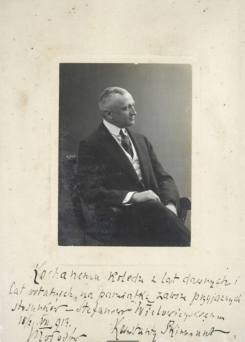 Portret Konstantego Skirmunta (1866–1949). Fotografia sprzed 1913. Ze zbiorów cyfrowych Biblioteki Narodowej ("polona.pl")