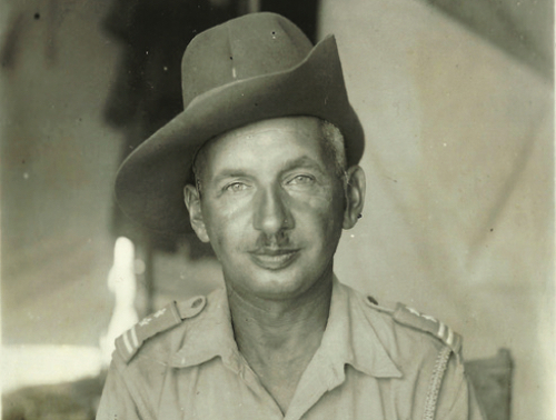 Podpułkownik dypl. Roman Szymański jako komendant Ośrodka Wyszkolenia Piechoty Armii Polskiej na Wschodzie, Irak, 1943 r. (fot. ze zbiorów rodziny Szymańskich)