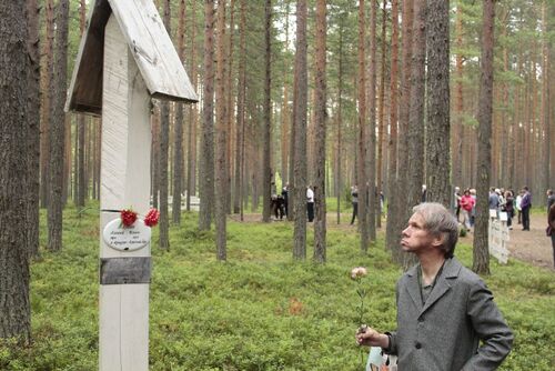 Krasnyj Bor, w tym lesie NKWD zamordowało ponad tysiąc ludzi