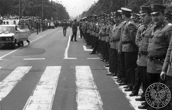 System działania komunistów w czasie przygotowań do III pielgrzymki Jana Pawła II do Ojczyzny na przykładzie Krakowa