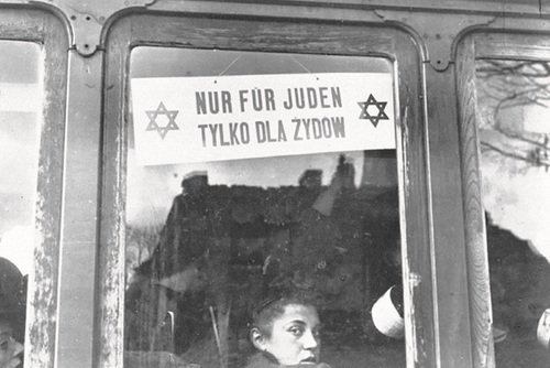 Tramwaj w getcie warszawskim, październik 1940 r. Fot. Bundesarchiv