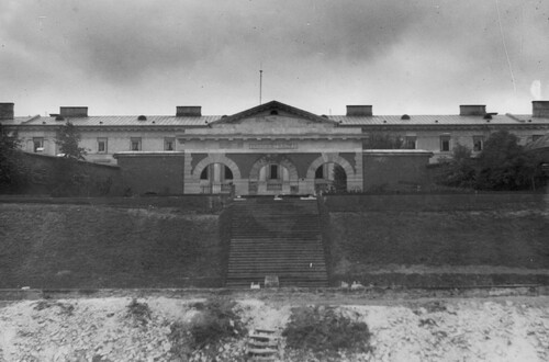 Warszawa, Cytadela. Widok Wzgórza i Bramy Straceń. Ze zbiorów Narodowego Archiwum Cyfrowego