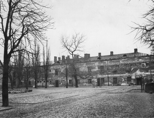 Warszawa, Cytadela, X Pawilon. Widok zewnętrzny. Zdjęcie z okresu Drugiej Rzeczpospolitej. Ze zbiorów Narodowego Archiwum Cyfrowego