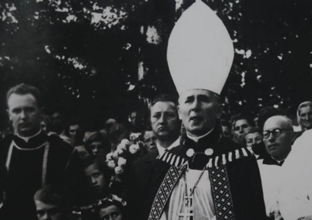 Ksiądz infułat Apolinary Leśniewski (fot. Muzeum Okręgowe w Sieradzu)