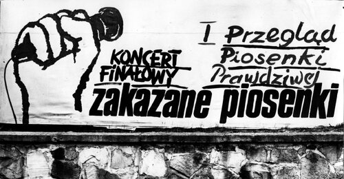 "Zakazane Piosenki" I Przegląd Piosenki Prawdziwej, Koncert Finałowy". Sopot, 4 września 1981 r. Fot. AIPN