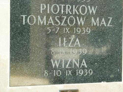 Grób Nieznanego Żołnierza w Warszawie - upamiętnienie obrony Wizny w 1939 r. Fot. Wikimedia Commons/Elżbieta Kossecka (CC BY-SA 4.0)