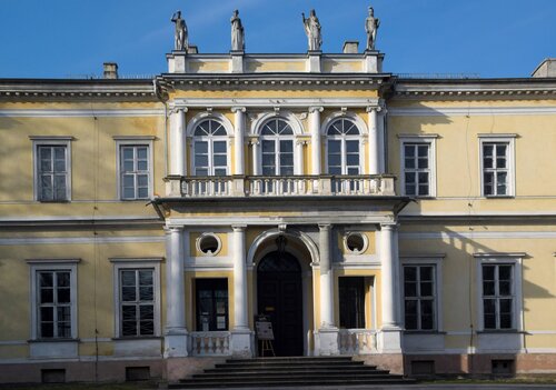 Pałac Wielopolskich w Chrobrzu (zdjęcie współczesne)