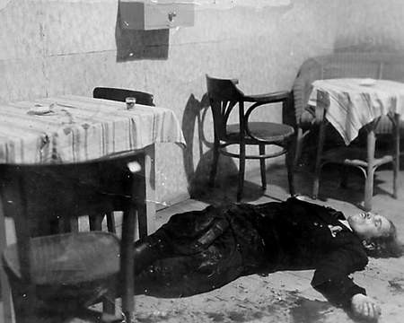 Henryk Flame zastrzelony w barze  w Zabrzegu, 1 grudnia 1947 r.  Fot. AIPN