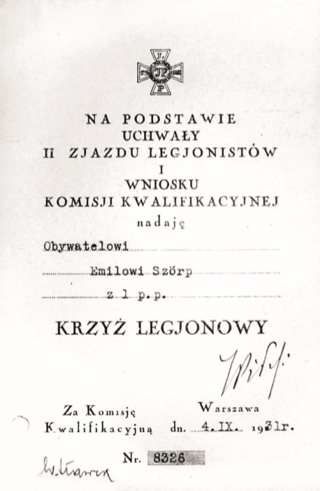 Dyplom nadania Krzyża Legionowego węgierskiemu ochotnikowi Emilowi Szörpowi – podpisany przez Józefa Piłsudskiego. Fot. ze zbiorów AAN