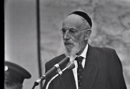 Zyndel Grynszpan zeznający jako jeden pierwszych świadków oskarżenia w trakcie procesu Adolfa Eichmanna w Jerozolimie