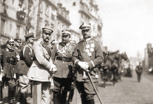 Józef Piłsudski, Tadeusz Rozwadowski, Kazimierz Sosnkowski, 1923 r. Fot. CAW