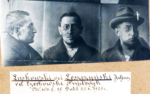 Julian Leszczyński po aresztowaniu przez Policję Państwową za działalność komunistyczną 1925 r. Fot. Archiwum Akt Nowych