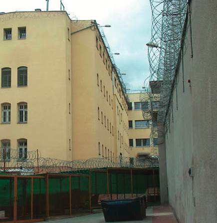 Więzienie przy ul. Młyńskiej w Poznaniu (fot. Wikipedia)