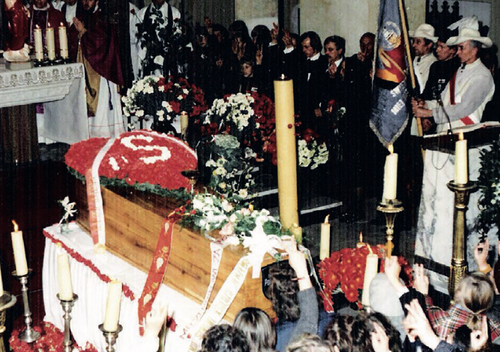 Pogrzeb księdza Jerzego, 3 listopada 1984 r. (fot. z portalu https://popieluszko.ipn.gov.pl)