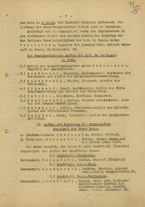 Jedna ze stron materiału analitycznego ze śledztwa gestapo, na której o. Julian Mirochna jest wymieniany jako jeden z kierujących konspiracyjnymi strukturami narodowymi w okupowanej przez Niemców podczas II wojny Wielkopolsce. Z zasobu IPN