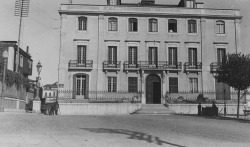 Widok zewnętrzny gmachu Poselstwa RP w Lizbonie. Fot. NAC