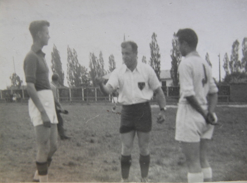 Przed meczem piłkarskim „Ogniwa” w 1952 r.