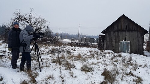 Pracownicy IPN dokumentują odkrycie. Fot. ze zbiorów Autora