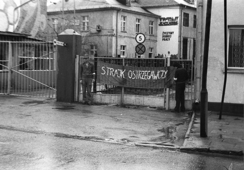 Strajk ostrzegawczy w zakałdzie pracy w Wałbrzychu, 28 marca 1981 r. Fot. AIPN