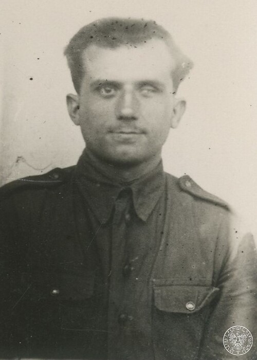 Jan Kotwicki, zastępca komendanta posterunku MO w Żohatyniu z siedzibą w Borownicy. Zdjęcie wykonano ok. 1945 r. Fot. z zasobu IPN