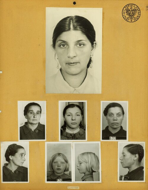 Karta albumu przedstawiająca zdjęcia portretowe dzieci z charakterystycznym typem urody, m.in. ciemniejsza cera i ciemne włosy włosy.