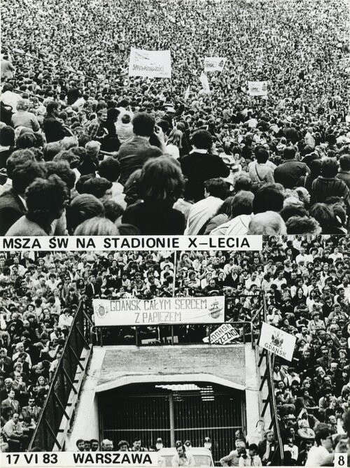 Msza św. na Stadionie Dziesięciolecia w Warszawie, 17 czerwca 1983 r. Fot. z zasobu IPN (dar Barbary Rogińskiej-Sobuś)