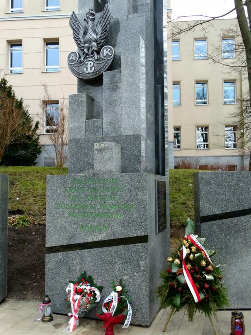 Pomnik  Armii Krajowej oraz Narodowych Sił Zbrojnych w Olsztynie. Fot. IPN