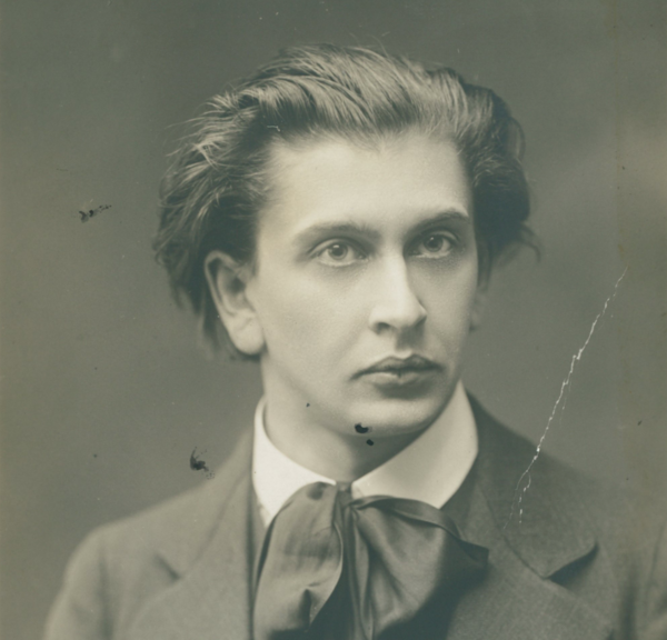 Służyć piórem. Juliusz Kaden-Bandrowski (1885–1944)